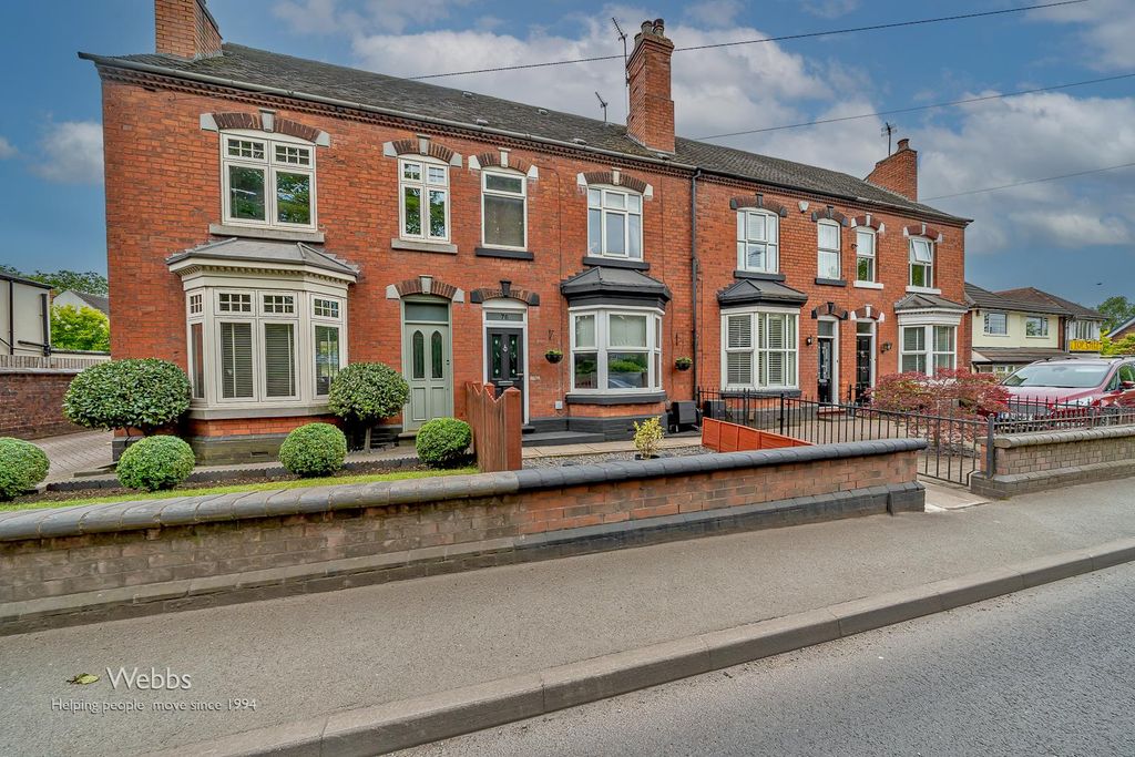 Property photo 1 of 32 Â© Webbs Estate Agents Â© (30 Of 66).Jpg
