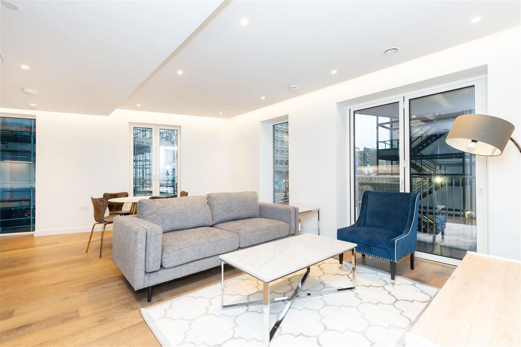 Property photo 1 of 16 4 Peterborough House-1.Jpg