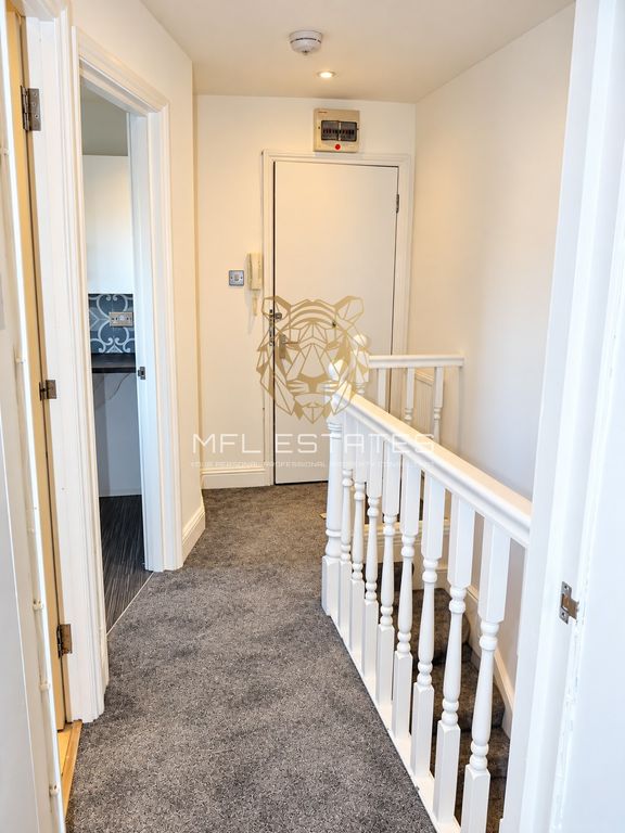 Property photo 3 of 7 Gallery