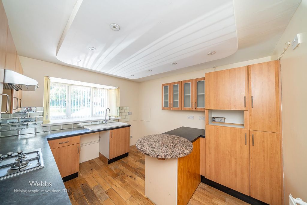 Property photo 3 of 30 Â© Webbs Estate Agents Â© (4 Of 127).Jpg