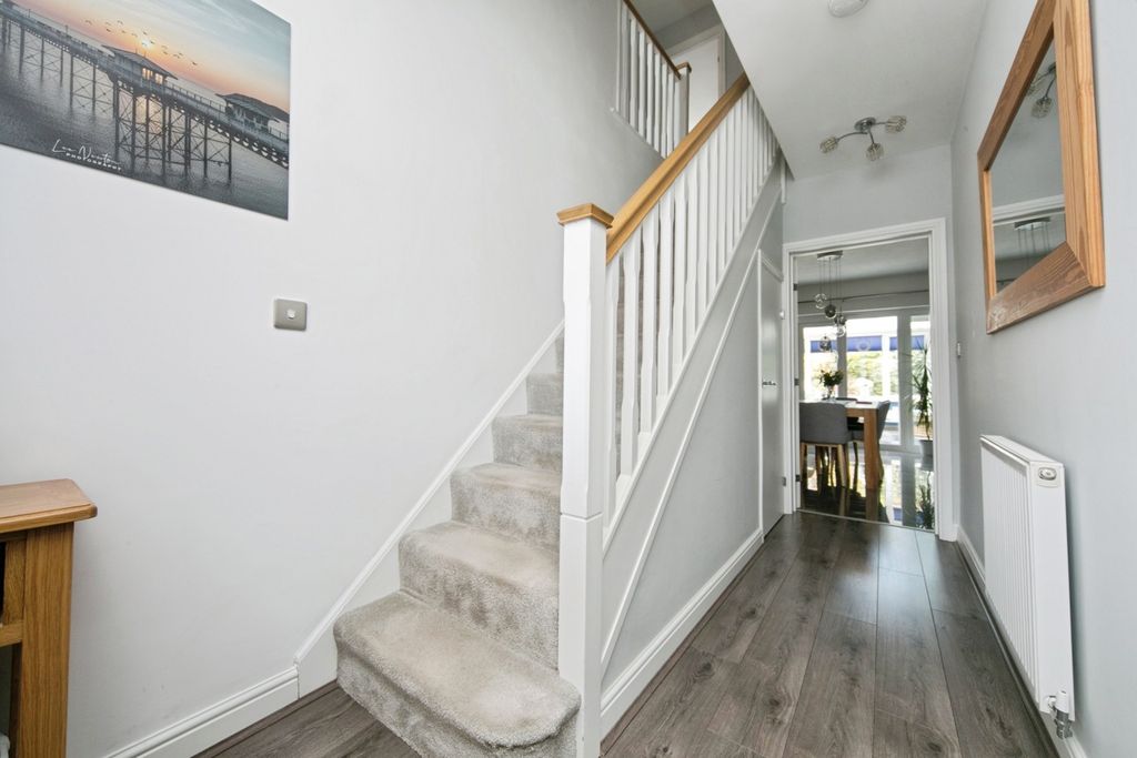 Property photo 2 of 19 Pbox-Img.Jpg