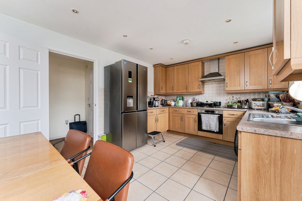 Property photo 3 of 16 Pbox-Img.Jpg