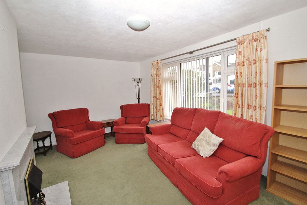 Property photo 2 of 14