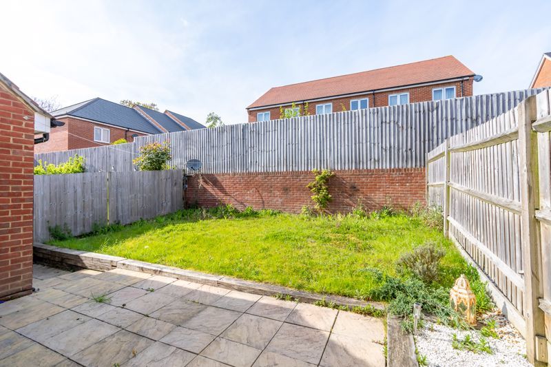 Property photo 2 of 17 Photo 16