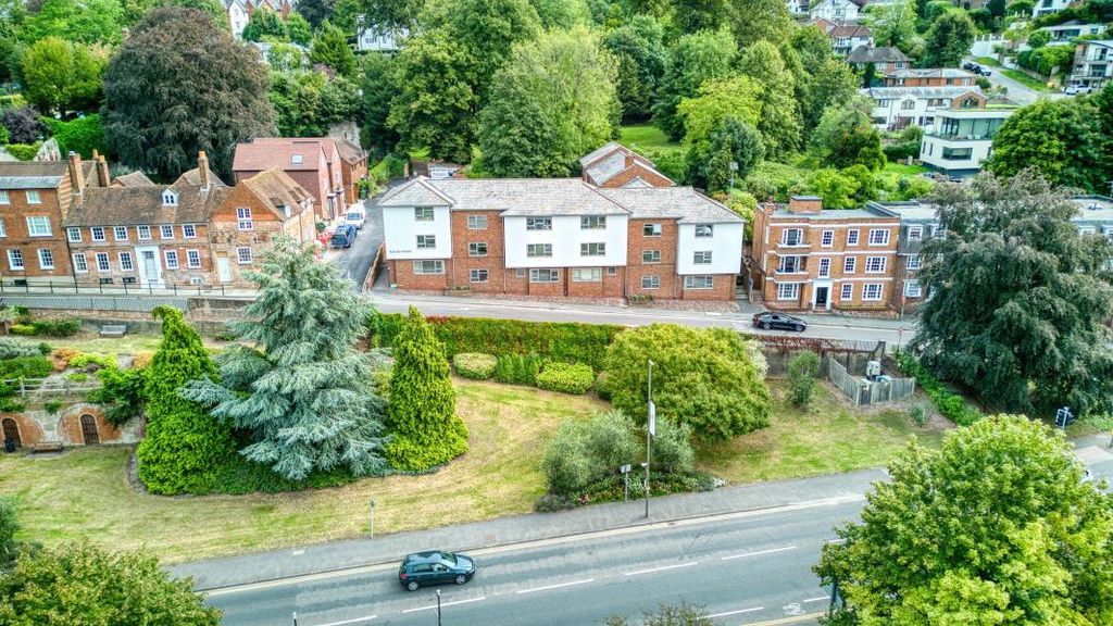 Property photo 1 of 6