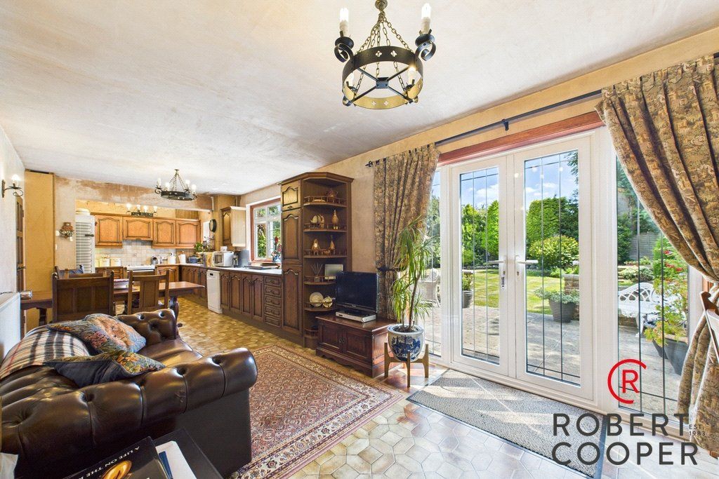 Property photo 2 of 13 Picture No. 16