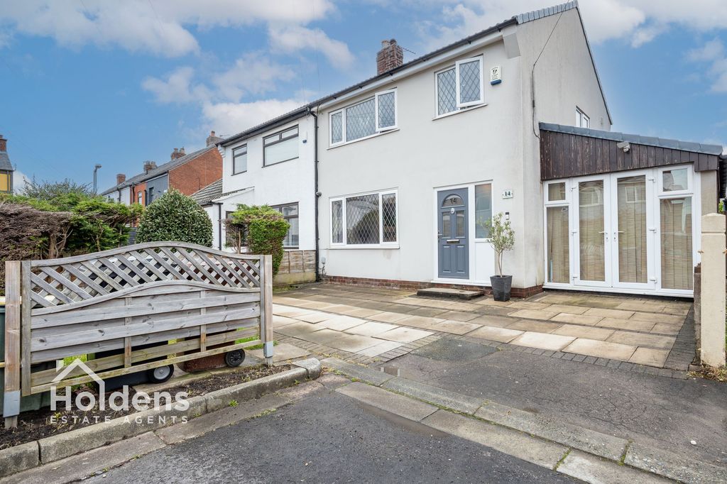 Property photo 1 of 23