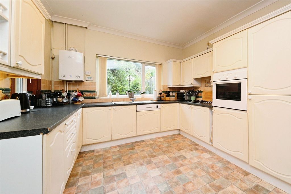 Property photo 2 of 17 Picture No. 02