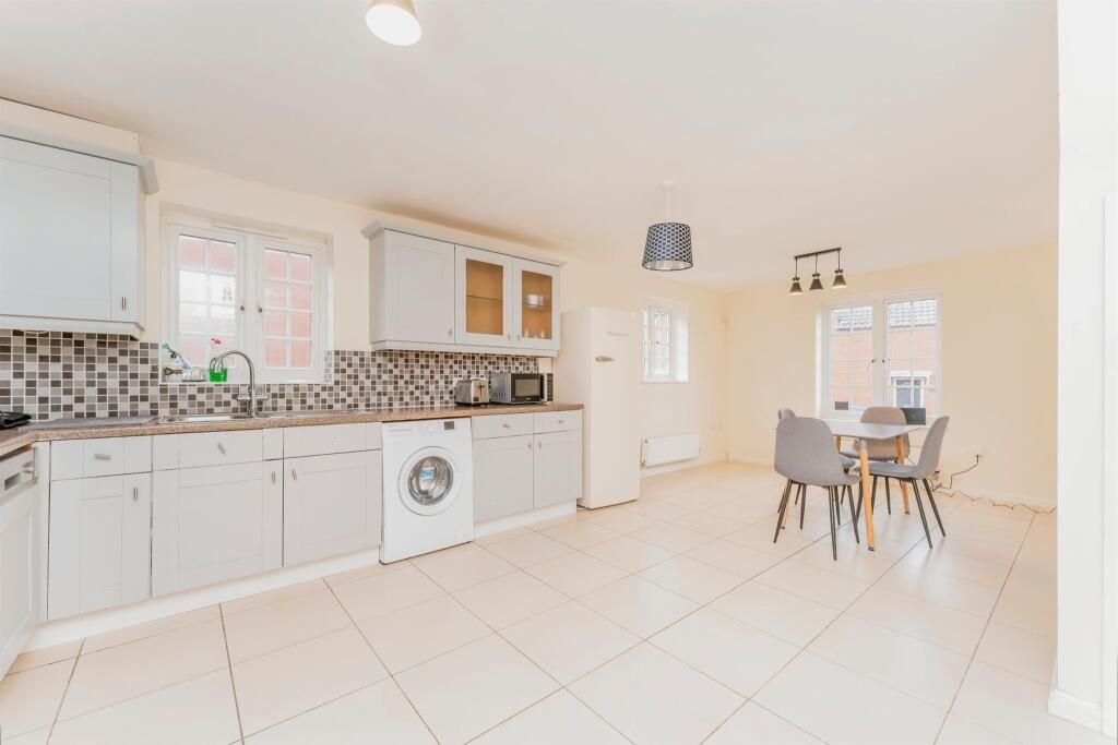 Property photo 3 of 15 Image