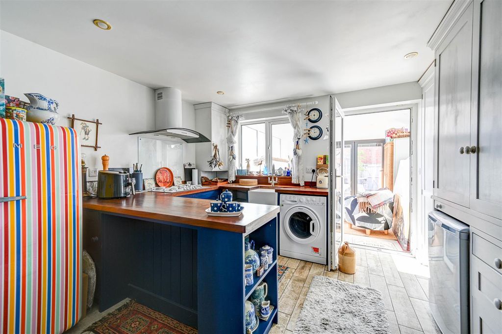 Property photo 3 of 24 Kitchen Alternative Angle.Jpg