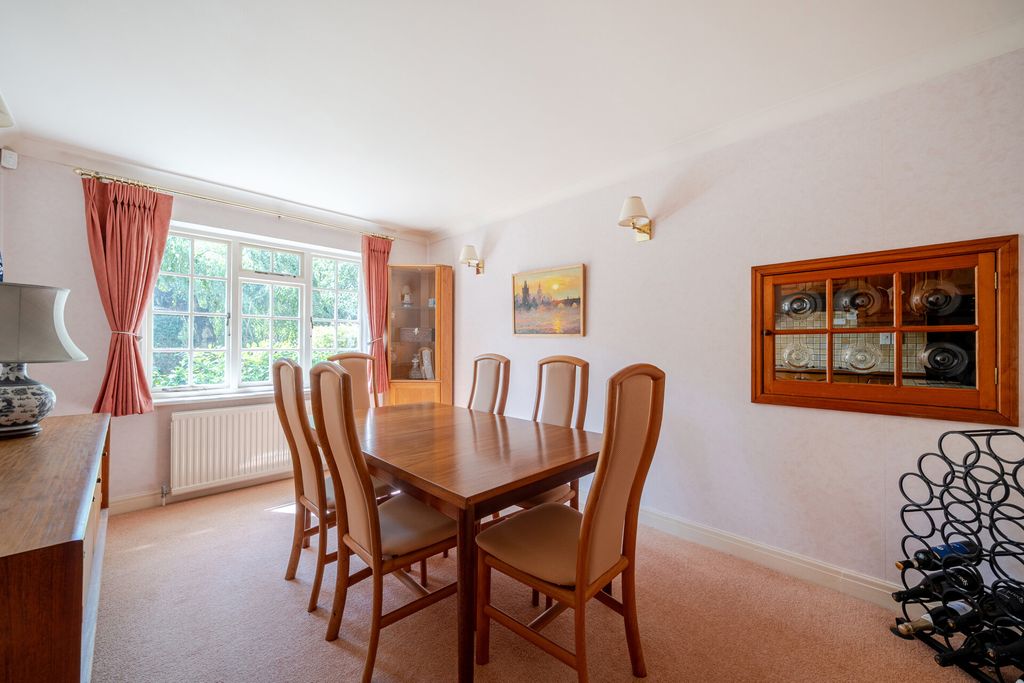Property photo 3 of 23 Dining Room