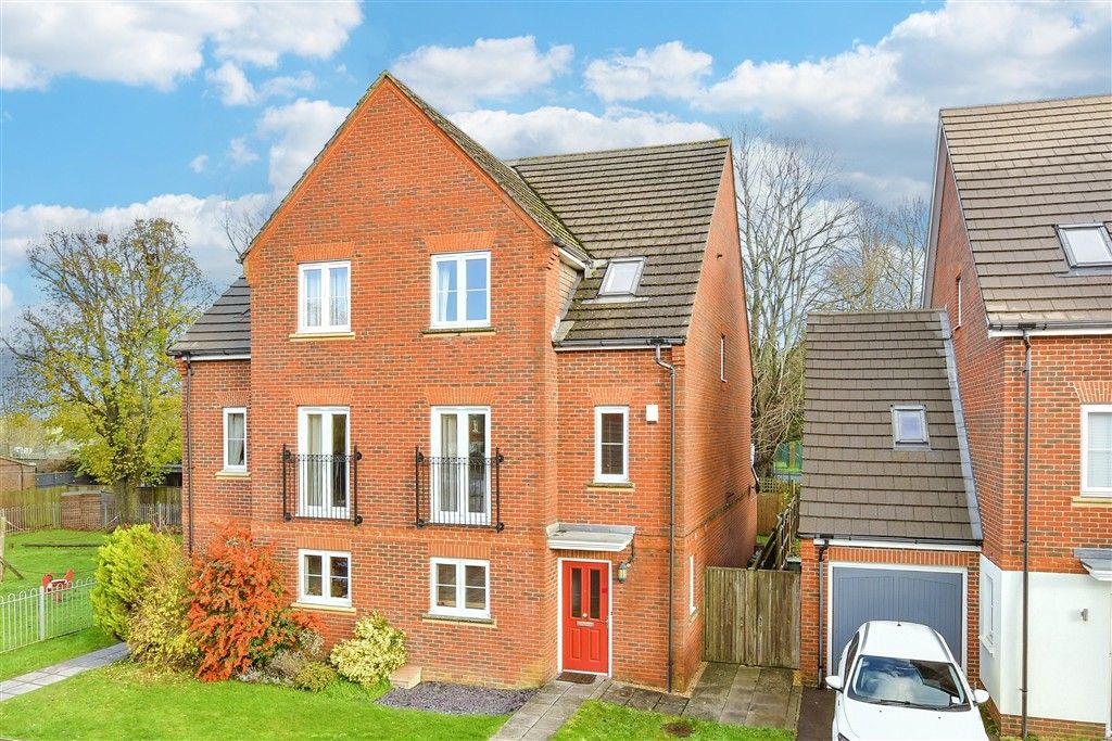 Property photo 1 of 19 External (Web)