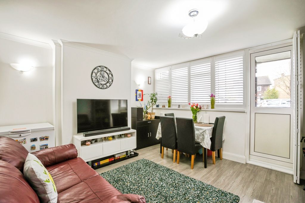 Property photo 1 of 18 Reception Room