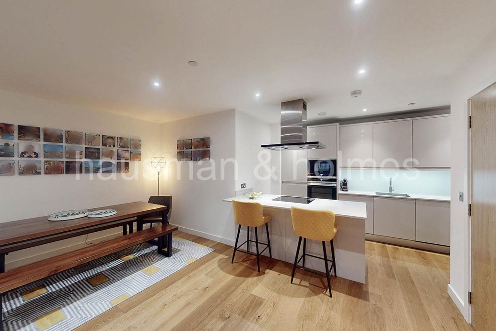 Property photo 1 of 15 W05.Jpg