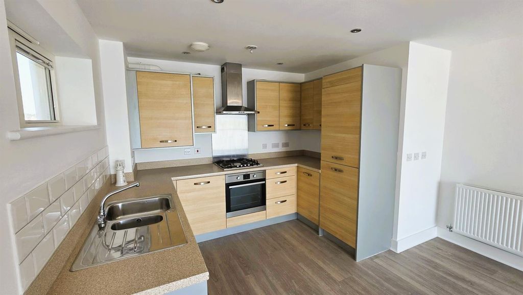 Additional image 4 of 2 bed flat for saleBwlchygwynt, Llanelli SA15
