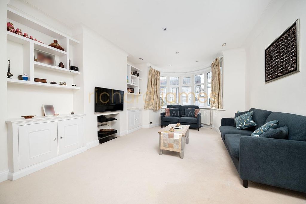 Property photo 2 of 20 W04.Jpg