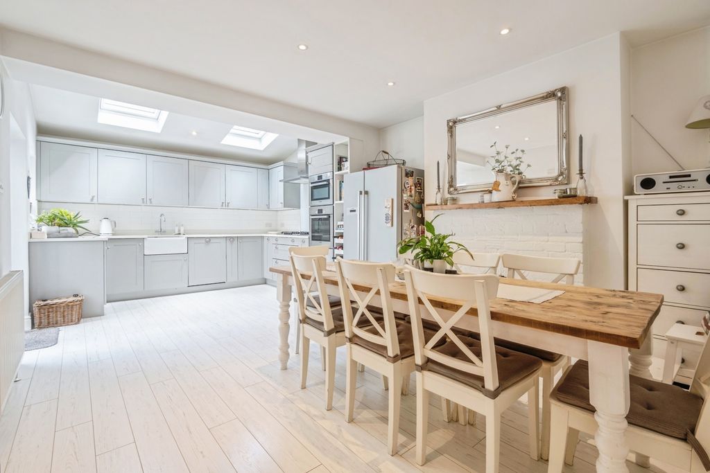 Property photo 2 of 19 Pbox-Img.Jpg