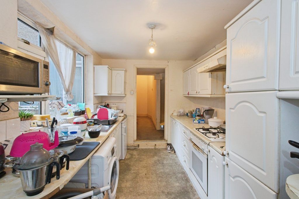 Property photo 3 of 20