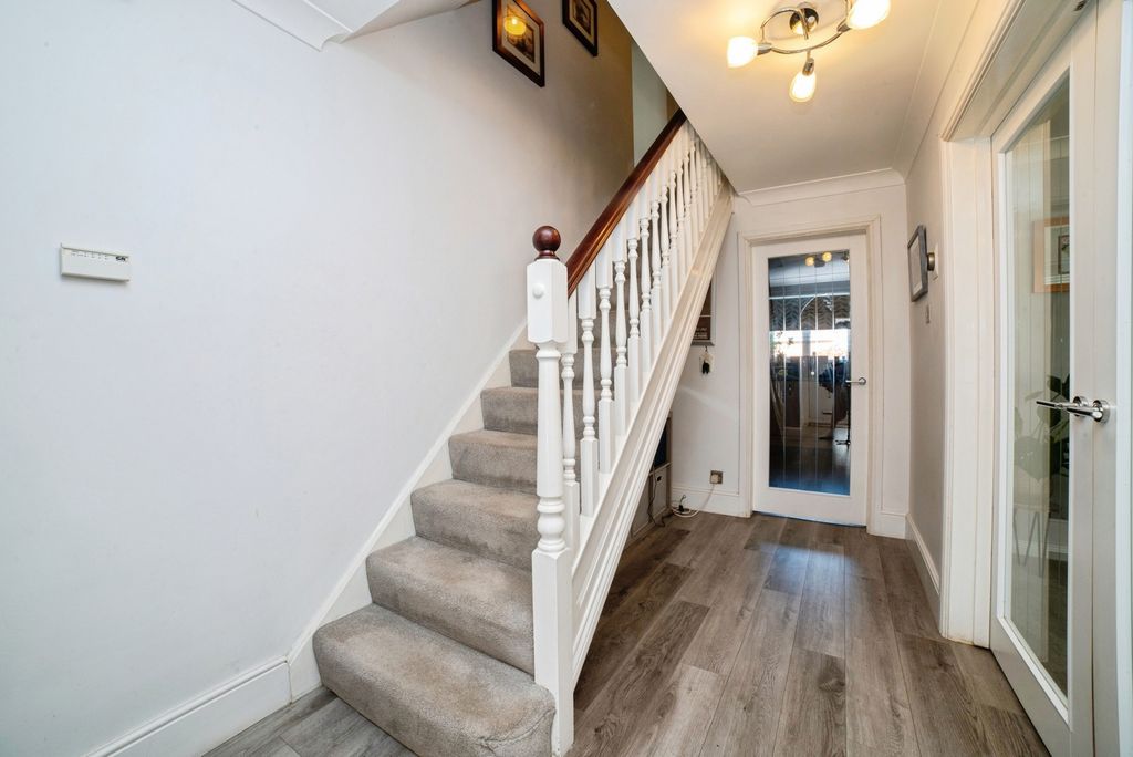 Property photo 2 of 24 Pbox-Img.Jpg