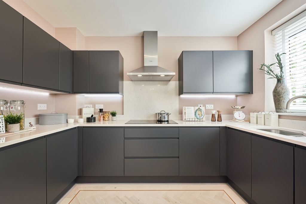 Property photo 2 of 10 Photo