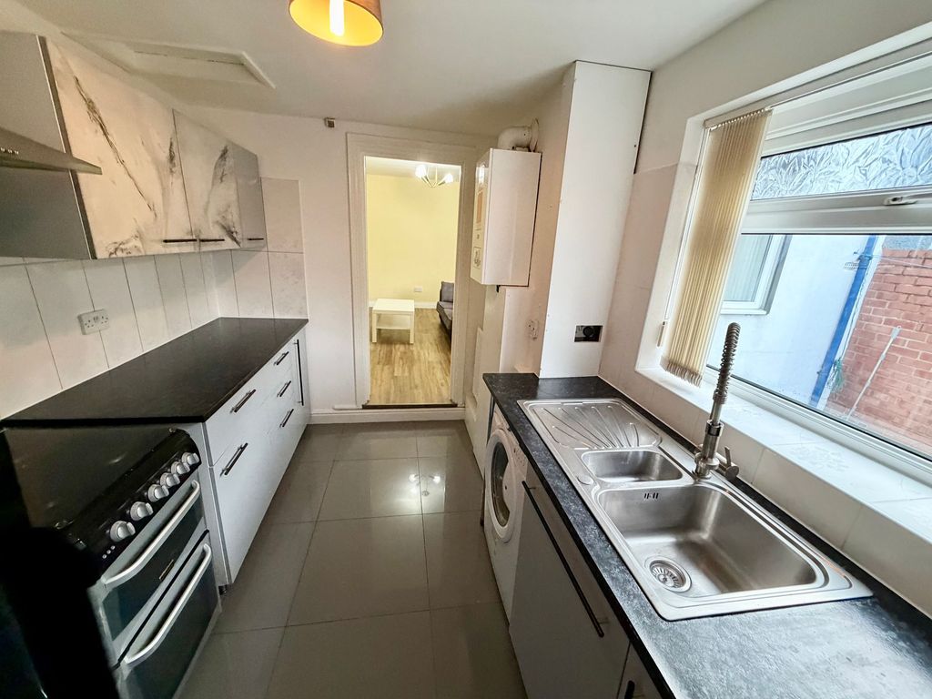 Property photo 3 of 9