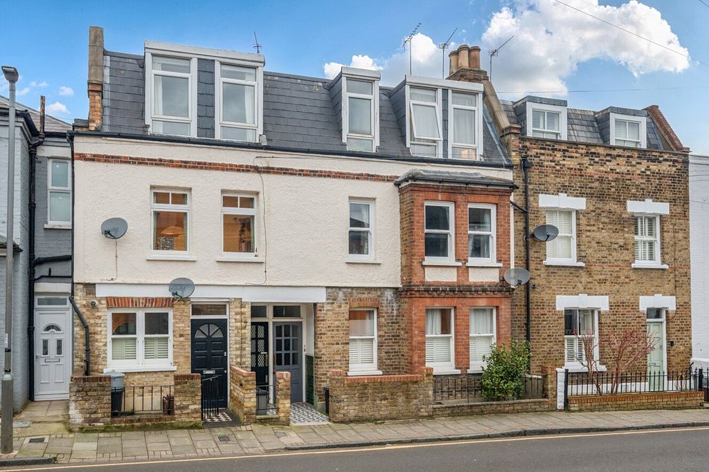 Property photo 2 of 13 Picture No. 21