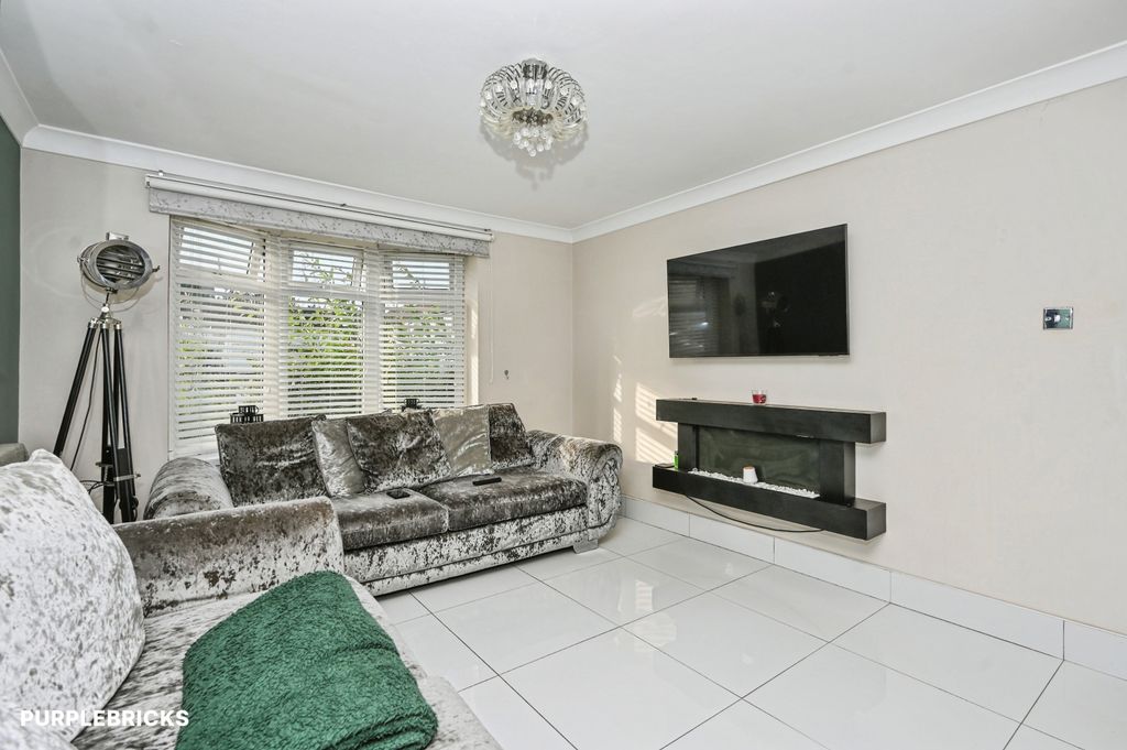 Property photo 3 of 29