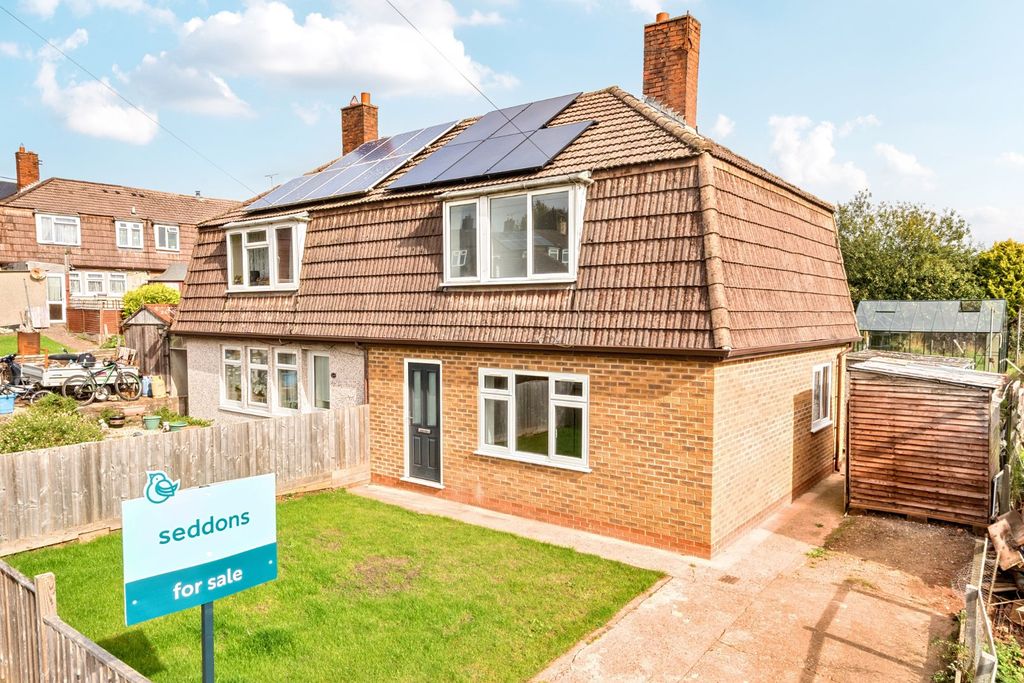 Property photo 1 of 21 Seddons, Tiverton