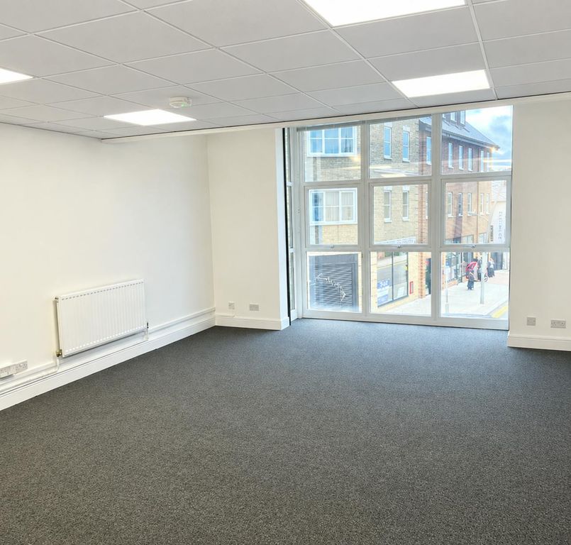 Property photo 1 of 9 Bright Empty Office With Street View Chadwell Heath.Png