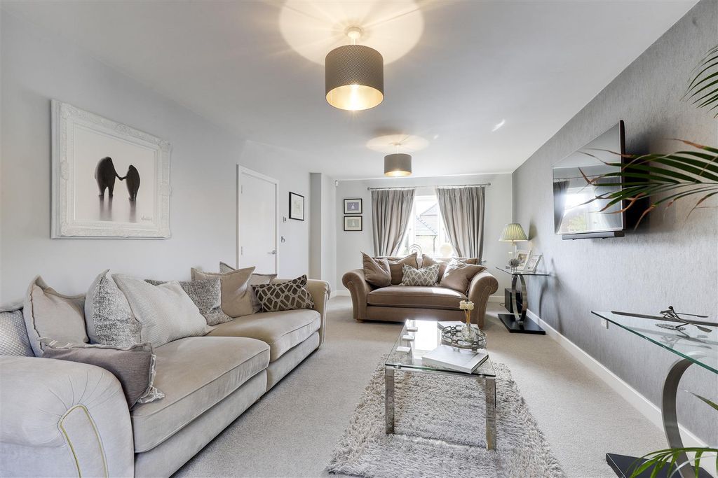 Property photo 2 of 31 54.Jpg