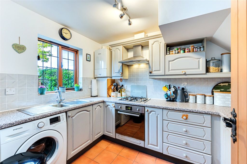 Property photo 3 of 20 Picture No. 10