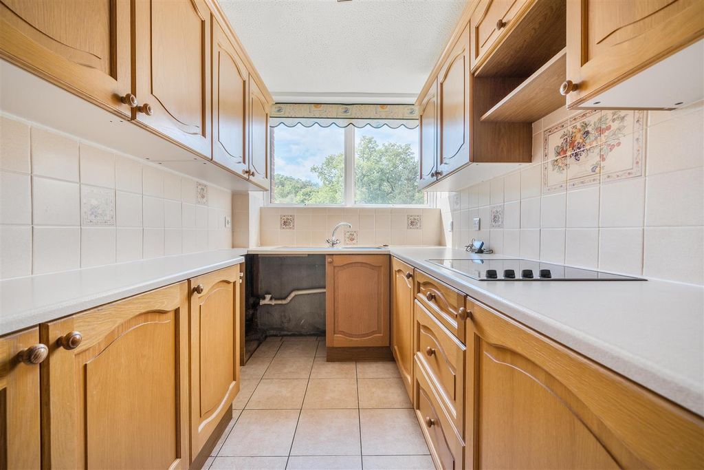 Property photo 3 of 15 Kitchen