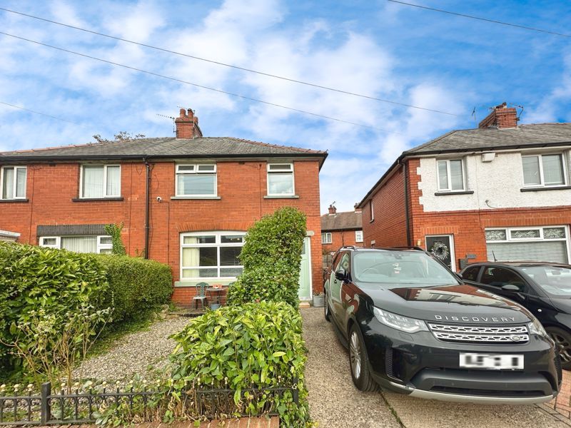 Property photo 1 of 14 External