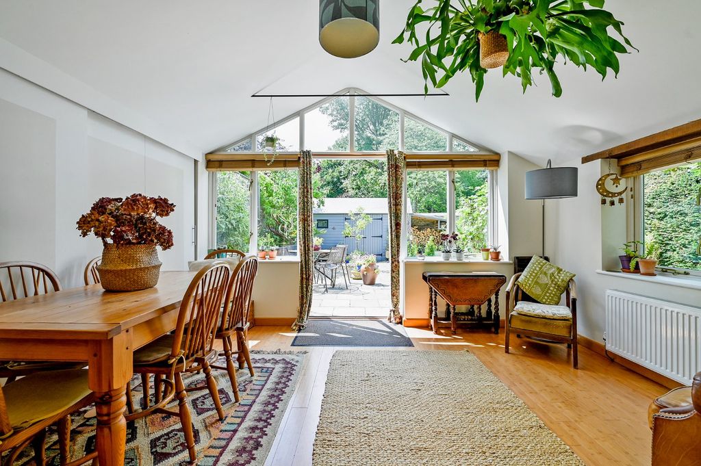 Property photo 3 of 15 Dining Area
