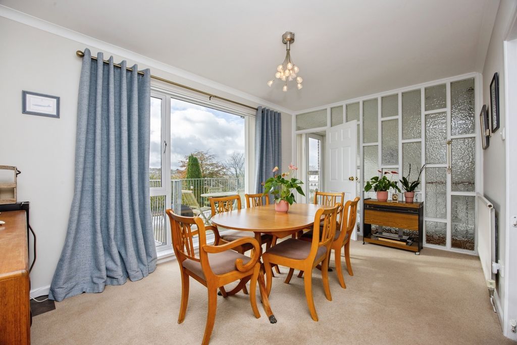 Property photo 3 of 25 Photo