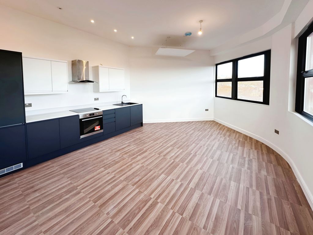 Property photo 1 of 12 Image