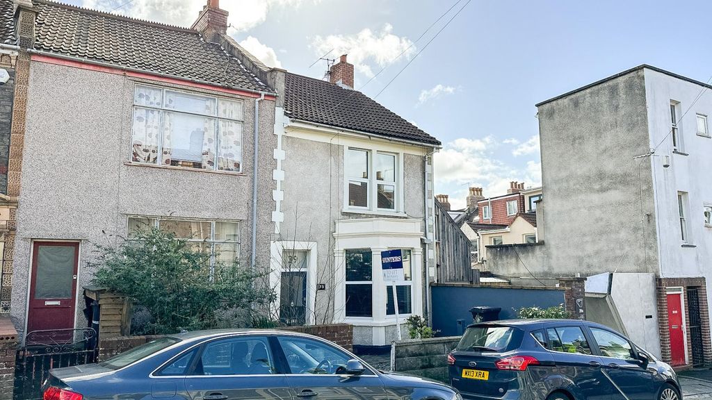 Property photo 2 of 13 Untitled-765.Jpg