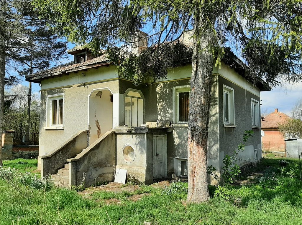 Property photo 3 of 6