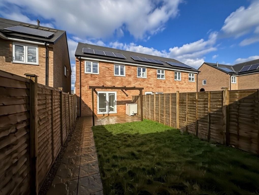 Property photo 3 of 12