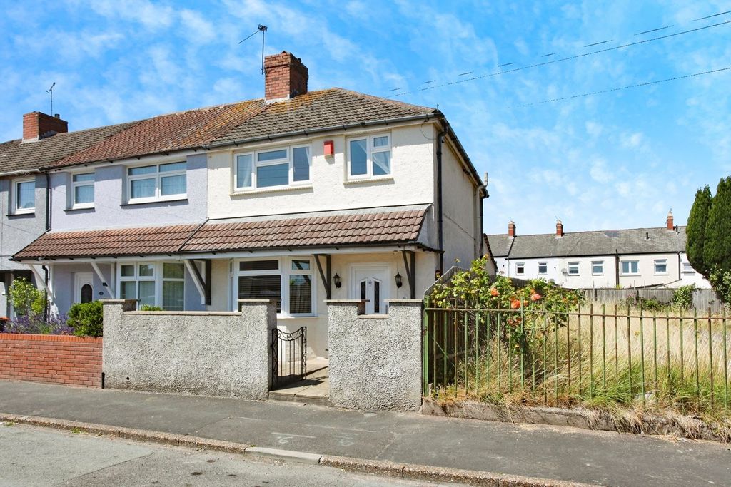 Property photo 1 of 18