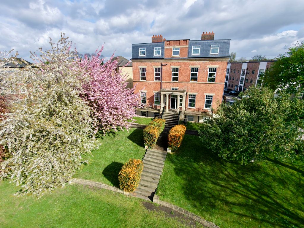 Property photo 1 of 13 Exteernal