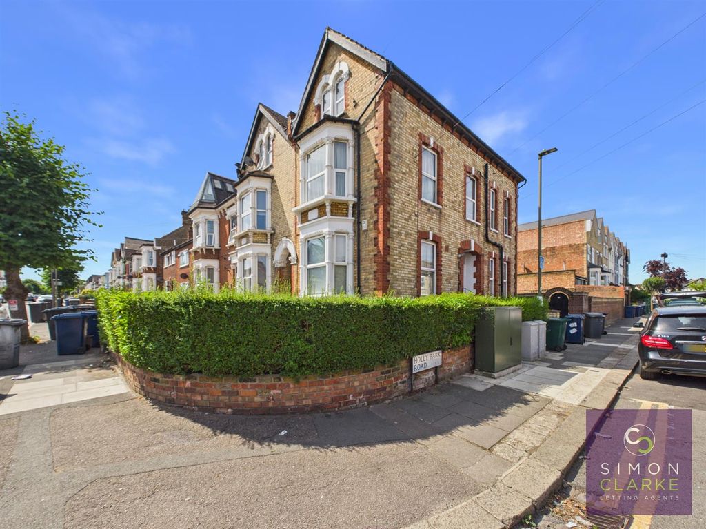 Property photo 2 of 8 Cam05425G0-Pr0143-Still012.Jpg