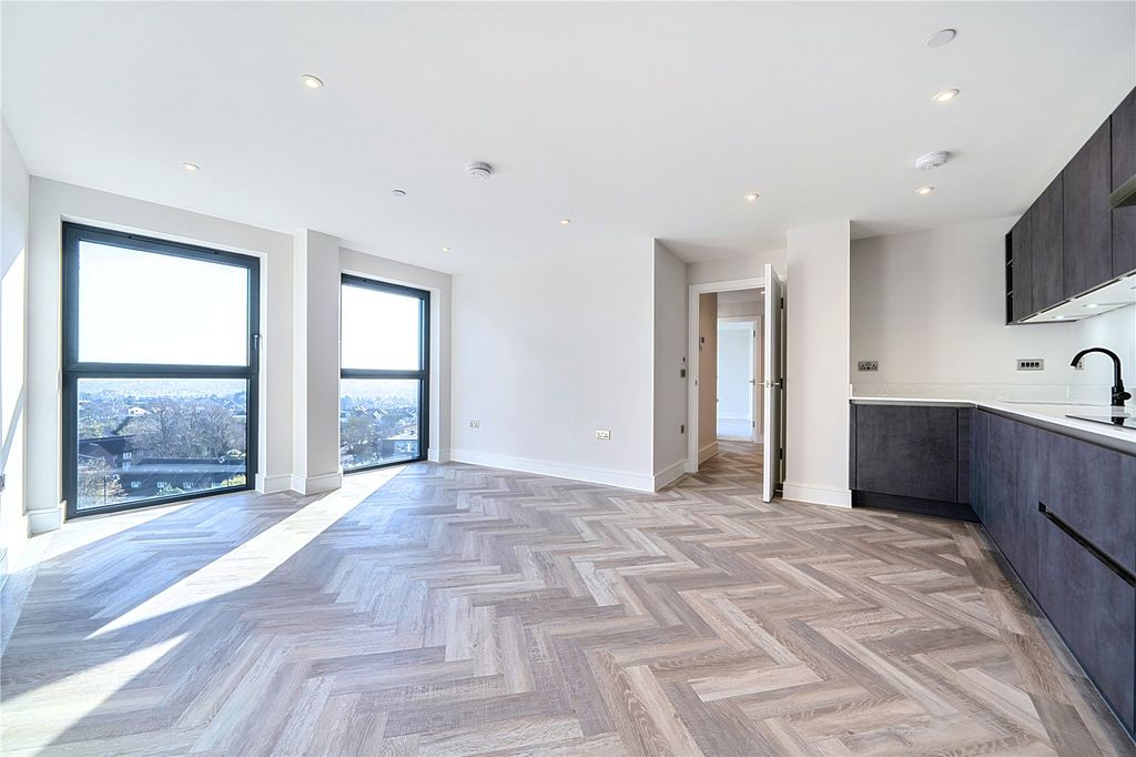 Property photo 1 of 21 Picture No. 06