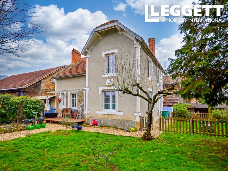 Property photo 2 of 10