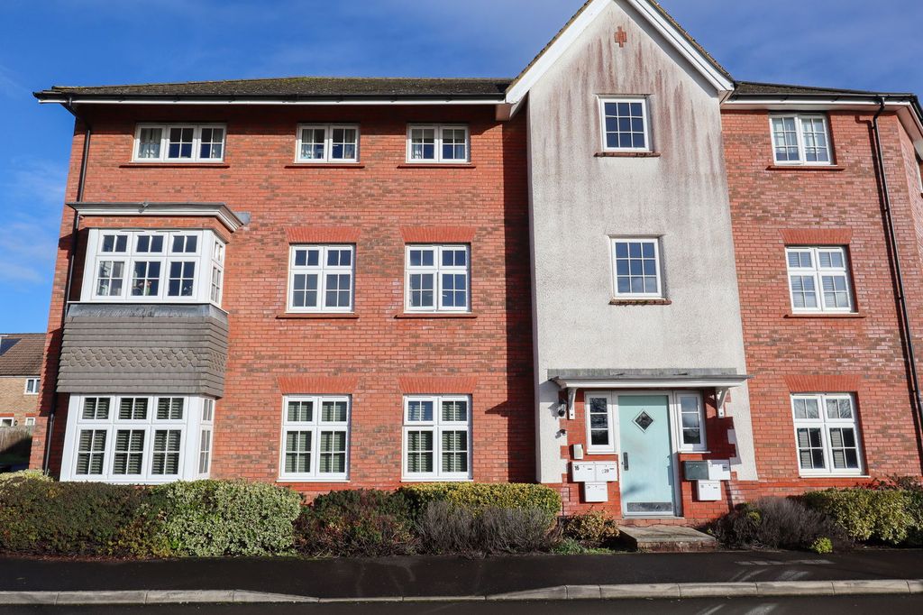 Property photo 2 of 9