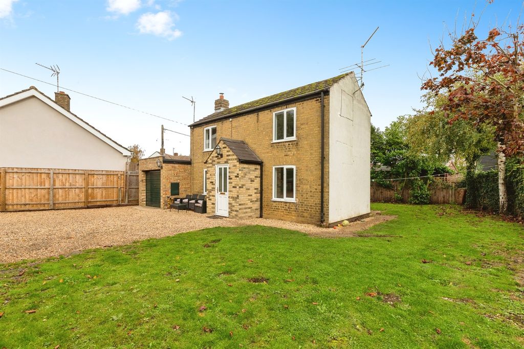 Property photo 2 of 15