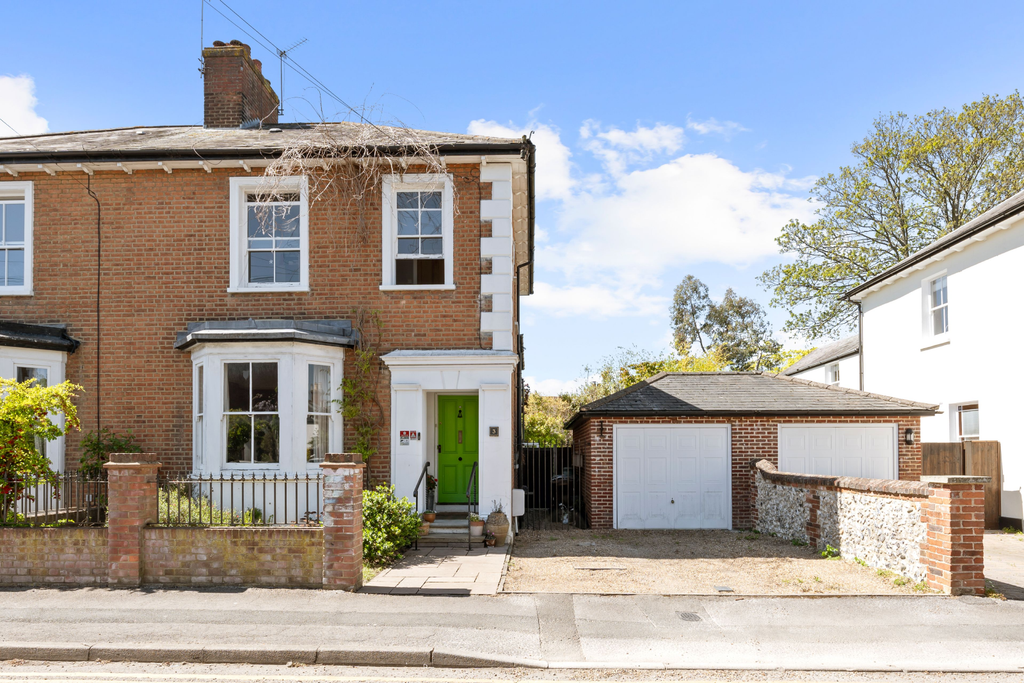 Property photo 1 of 39