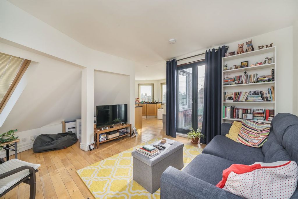 Property photo 2 of 7