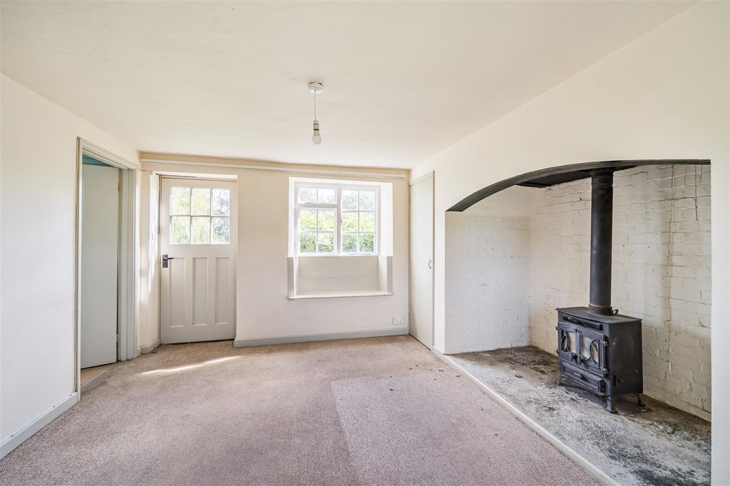 Property photo 3 of 15 1347449-4-68c2Af71c04d8.Jpg