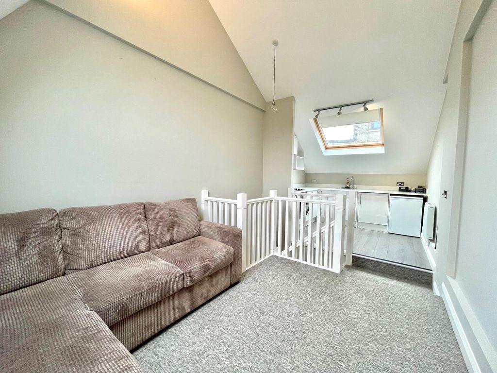 Property photo 2 of 7 Living Room